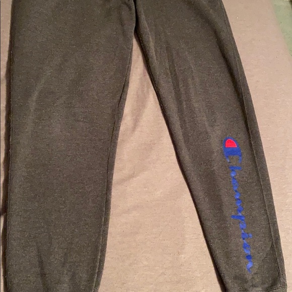 dark grey champion joggers/sweatpants - Picture 4 of 4